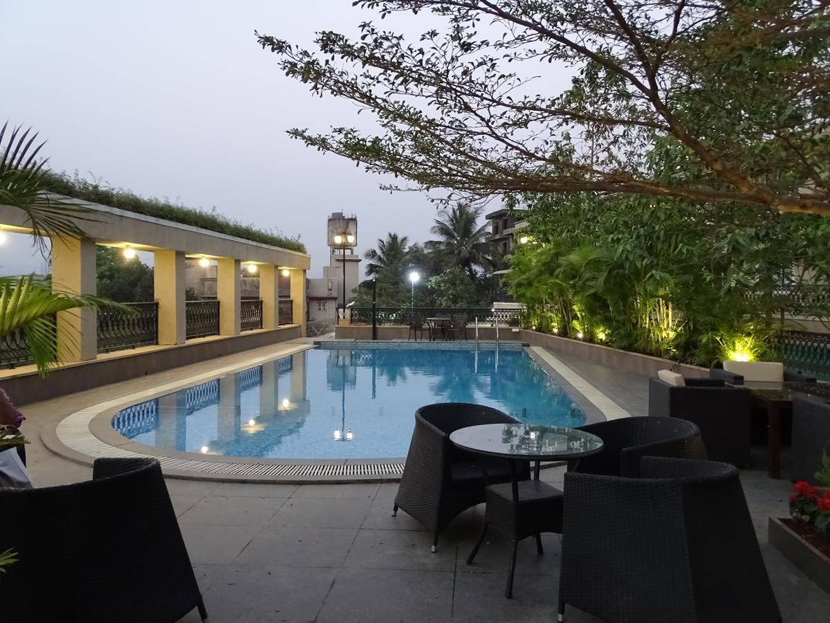 Misty Meadows, Lonavala Hotel Ngoại thất bức ảnh